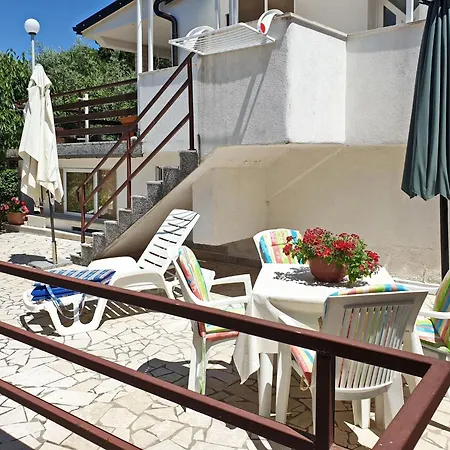 Devcic By Interhome Apartament Šilo