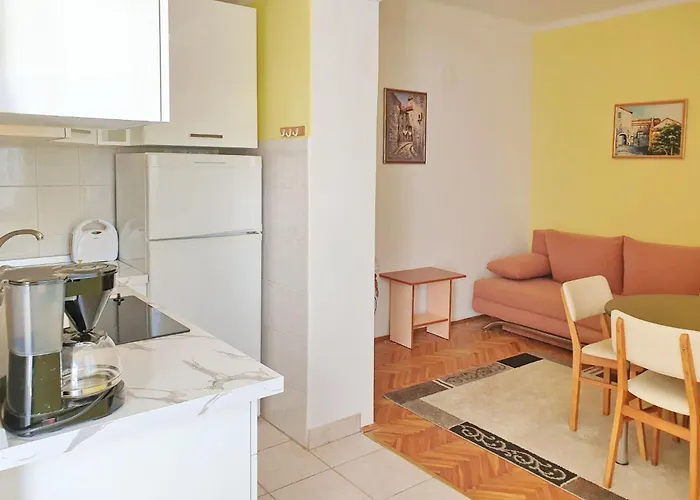 Devcic By Interhome Apartament Šilo