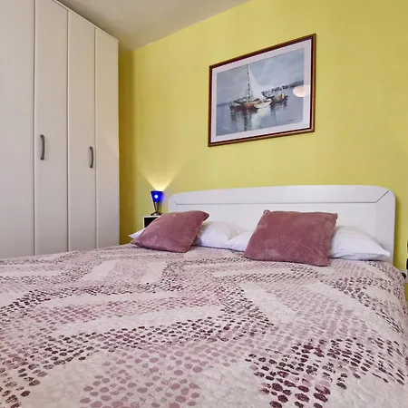 Devcic By Interhome Appartement Šilo